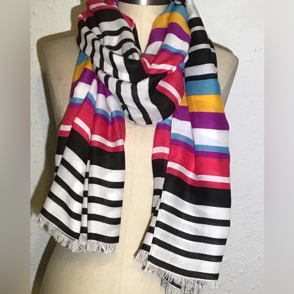 Banana Republic multicolored scarf size 68”X34”